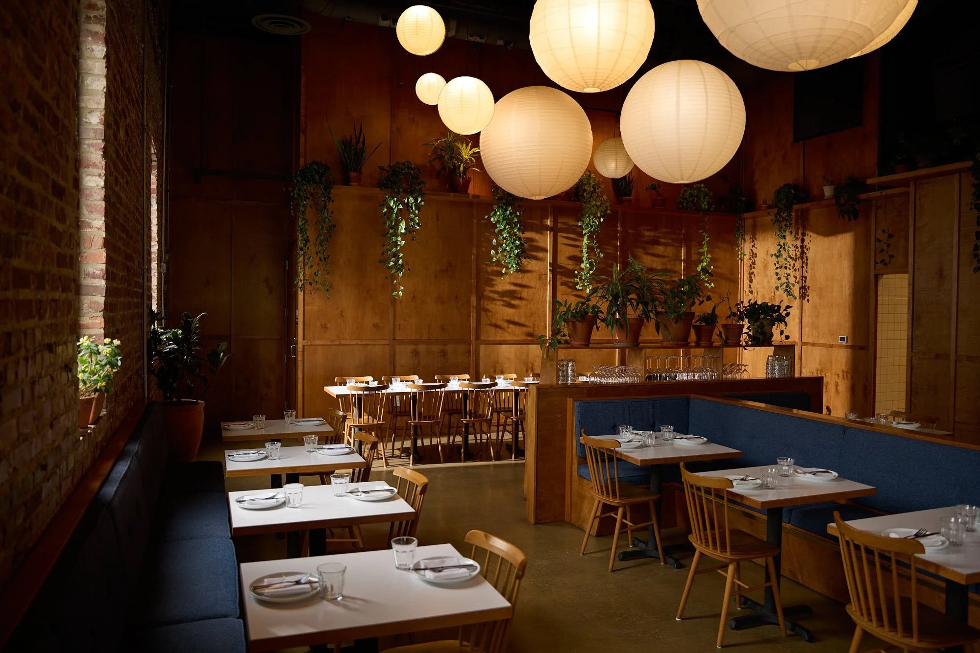 Dining room interior, Folk Nashville