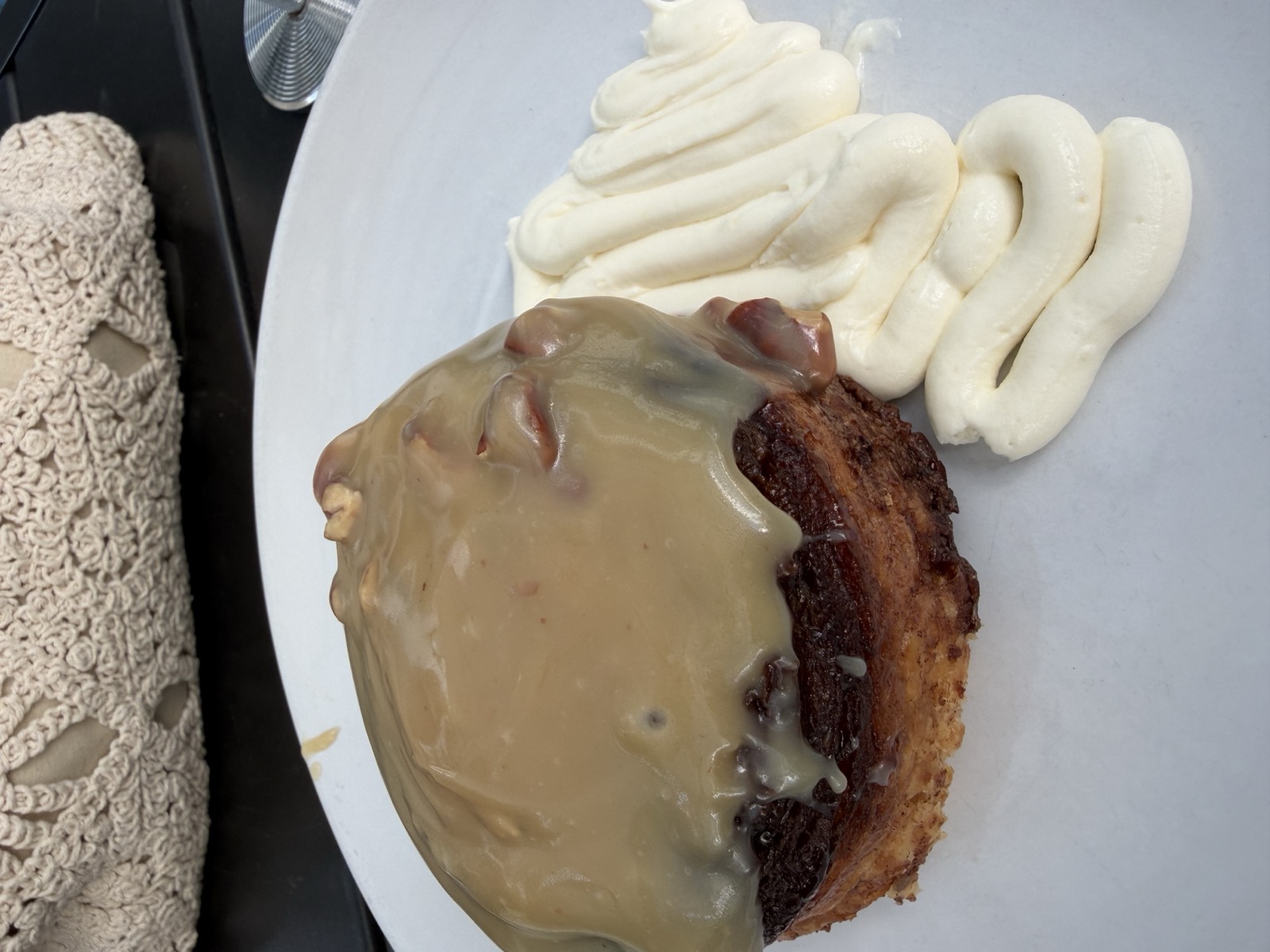 Sam's order: The B-Roll, Biscuit Love