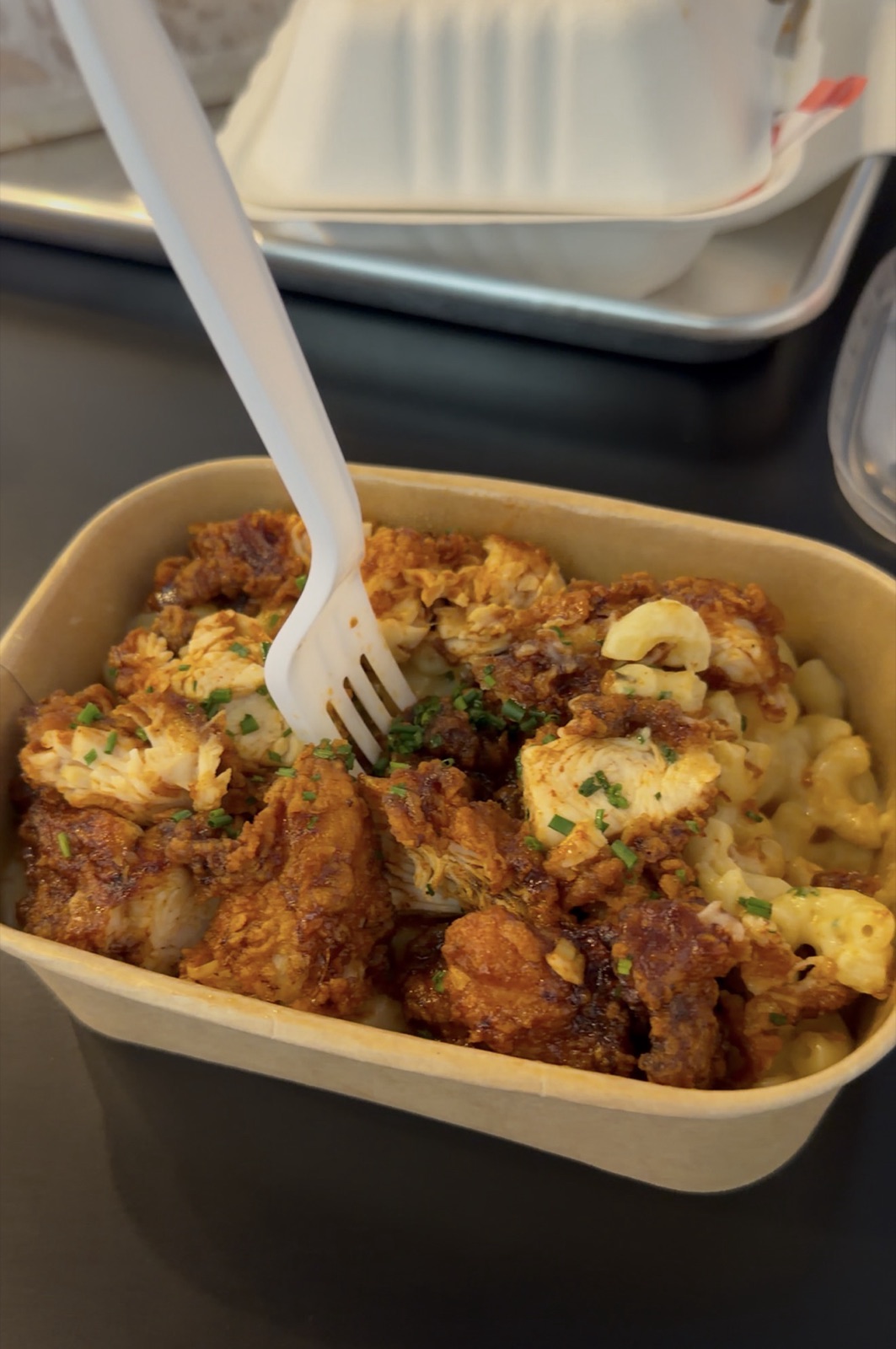Sam's order: Mac & Cheese with Szechuan hot chicken bites, Chen Chen's Nashville